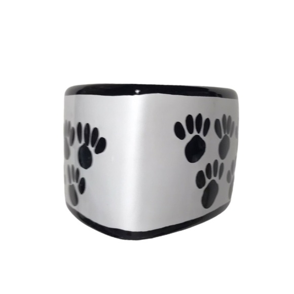 Black & White Ceramic Fish Shaped Cat Bowl - Picture 13 of 14